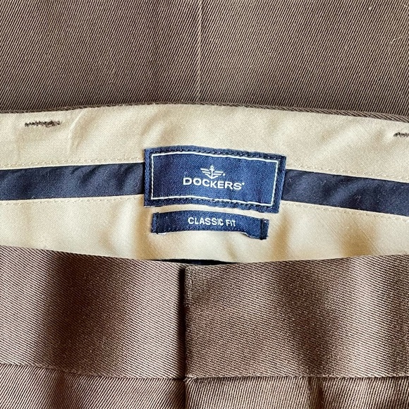 Dockers Classic Fit Pants⚓️💪🏽🙌🏻 - Picture 3 of 6